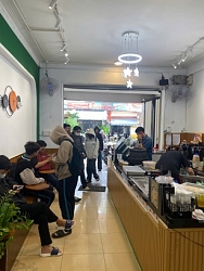 Quán Cafe- Trà Sữa ngay cổng trường Đại Học cần san nhượng.